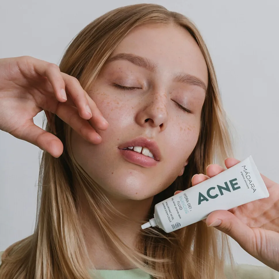 Madara Acne Hydra-Derm-Fluïde Voor Behoud Van De Vochtbalans 40 ml