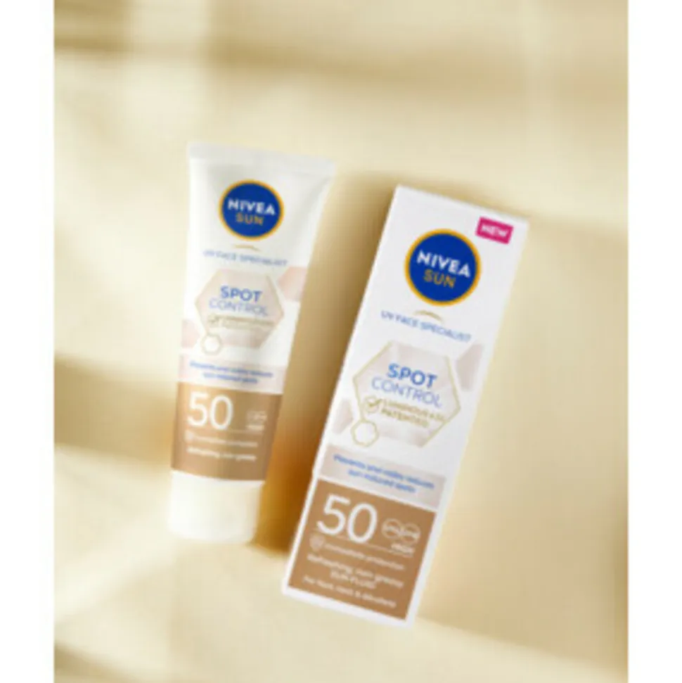 NIVEA Sun Luminous Zonnecrème Gezicht SPF 50 40 ml
