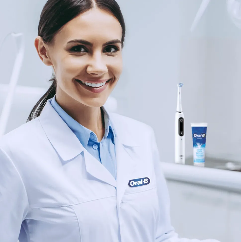 Oral-B Tandpasta 3D White Houtskool 75 ml